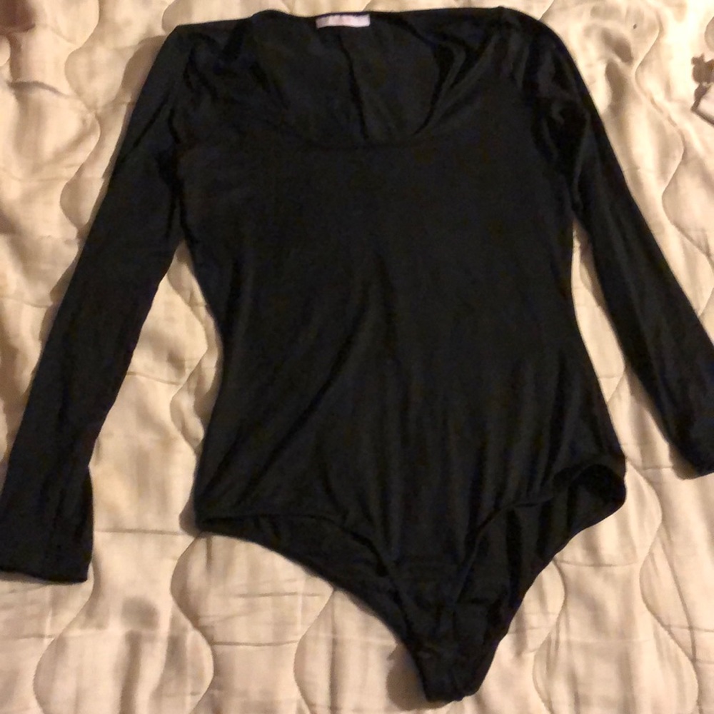 Black Long Sleeve Body Suit 🖤